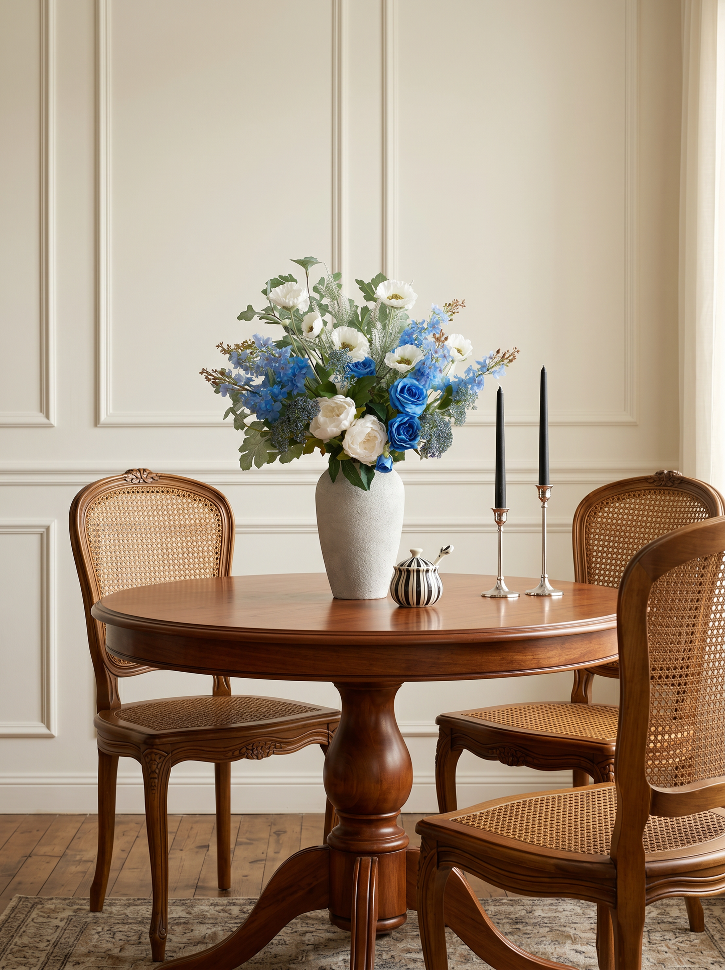 Faux Arrangement - The Mira